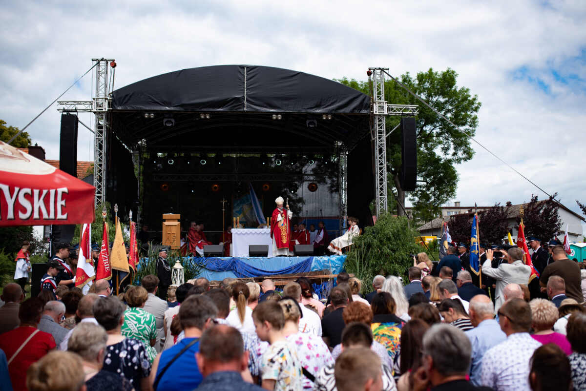 🌟 Centralna Uroczystość 800-lecia Parafii i Kościoła w Rokiciu 💒 zdjęcia